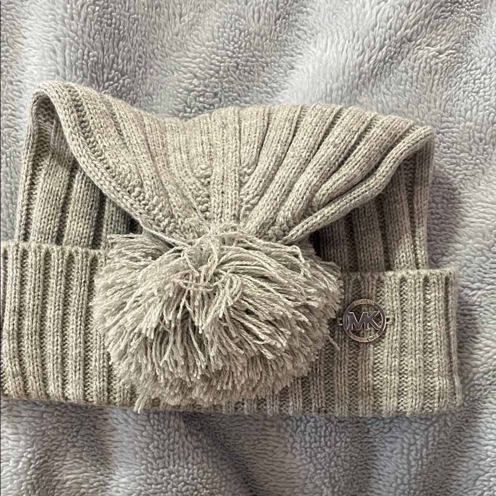 MICHAEL Michael Kors Knit Pom Pom Hat - Picture 5 of 5
